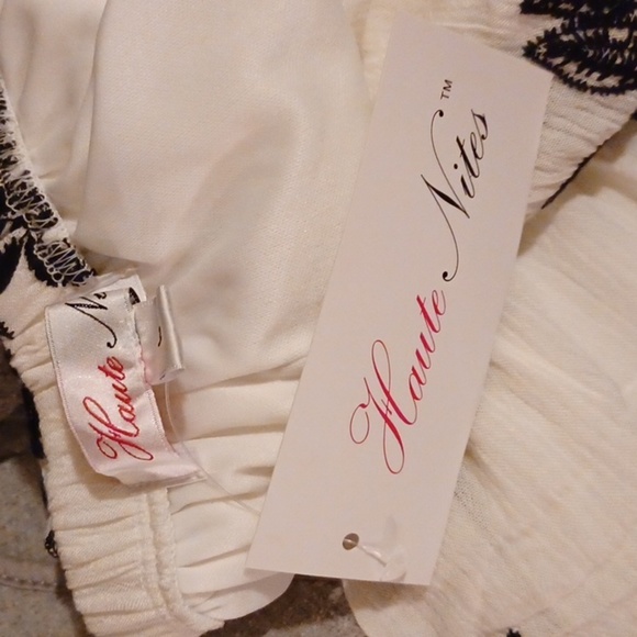 NWT - Haute Nites Black & White Sleeveless Floral Halter Sundress - Size Large - Picture 5 of 8